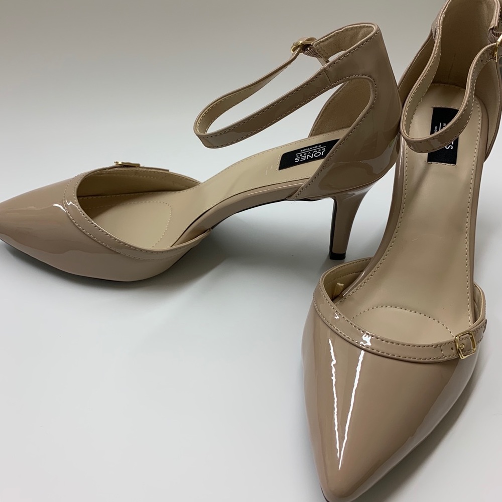 NEW Jones New York Signature Tan Pumps Size 11